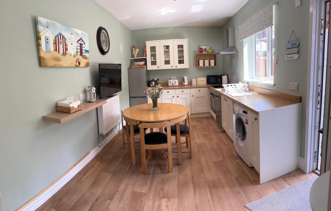 Self Contained Garden Flat Newly Refurbished Lägenhet Bridlington Exteriör bild
